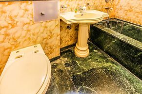 Fabhotel Sahar Garden