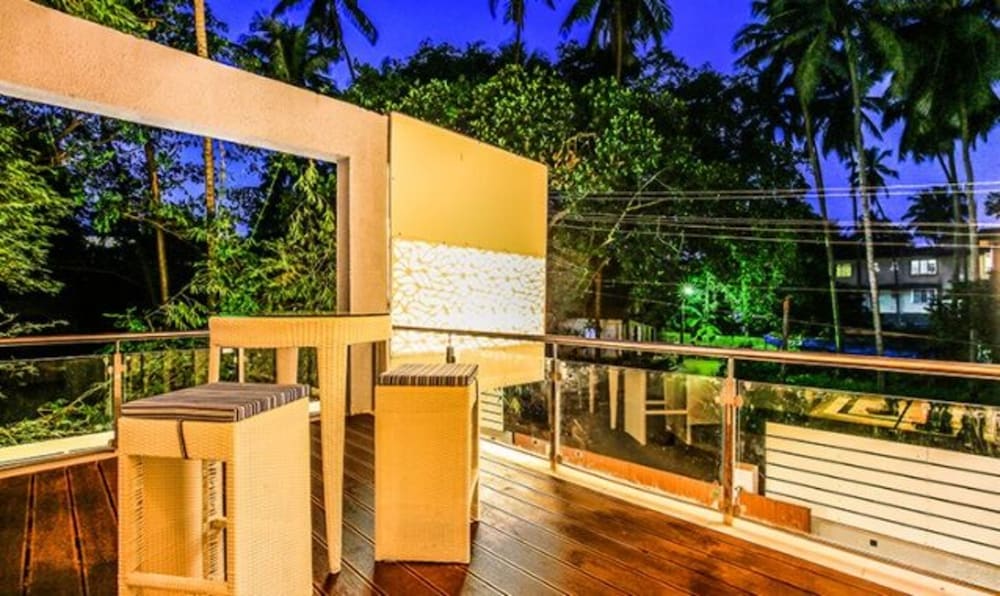 FabHotel Casa Kiara With Pool Side Bar, Calangute