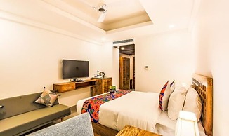 FabHotel Casa Kiara With Pool Side Bar, Calangute