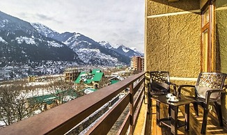 FabHotel Shami Inn
