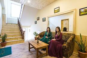 FabHotel Shami Inn