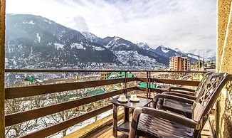 FabHotel Shami Inn