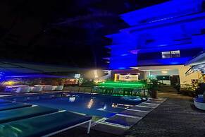 FabHotel K7 Trends With Pool, Baga Beach