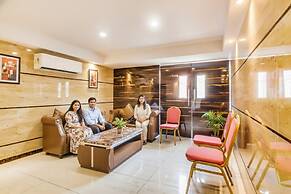 Fabhotel Luxor