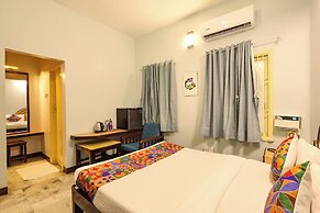 FabHotel Santhi Inn