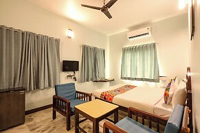 FabHotel Santhi Inn