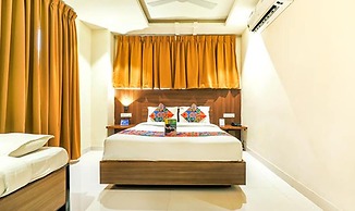 Fabhotel Rr Grand