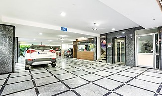 Fabhotel Rr Grand