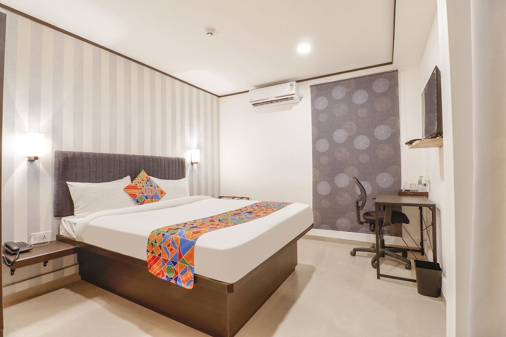Fabhotel Park Inn