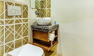 FabHotel Nayyar Inn