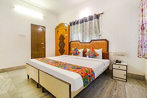 FabHotel Astoria House
