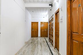 FabHotel Astoria House