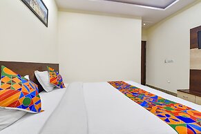 Fabhotel Vardan Villa