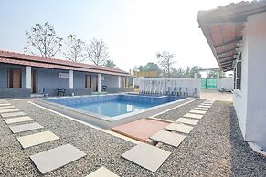 FabEscape Kautilyaa Resort With Swimming Pool
