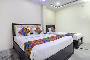 Fabhotel Lotus Park
