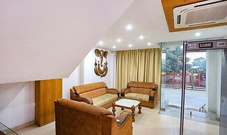 FabHotel Taj Home Stay