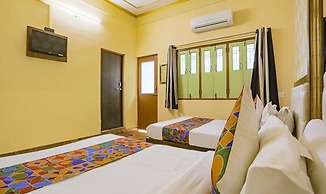 Fabhotel Shivam Palace