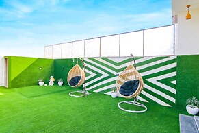 FabHotel Sky Lark Farm
