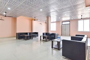 Fabhotel Sarvika