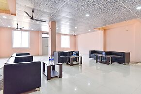 Fabhotel Sarvika