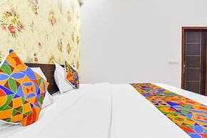 Fabhotel Sarvika