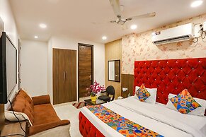 Fabhotel Royal Galaxy I