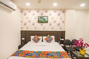 Fabhotel Royal Galaxy I