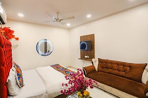 Fabhotel Royal Galaxy I