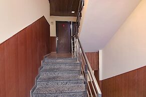 Fabhotel Doon Maira