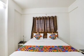 Fabhotel Elite Palm