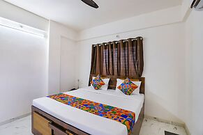 Fabhotel Elite Palm