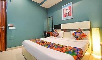 Fabhotel Maxx Inn