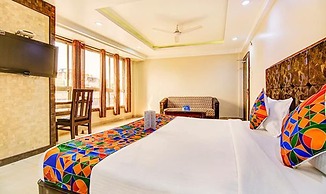 Fabhotel Ct Palace