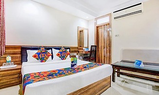Fabhotel Ct Palace