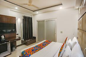 Fabhotel Station I