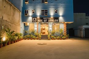 Fabhotel Airport Avalon