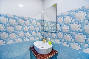 Fabhotel Aqua Tulip