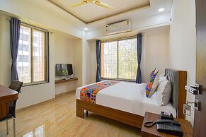 FabHotel Red Velvet & Suites