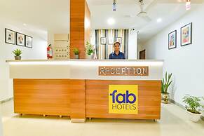 Fabhotel Raj Ratna