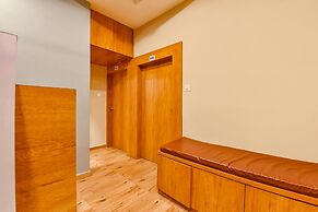 FabHotel Gokul Villa