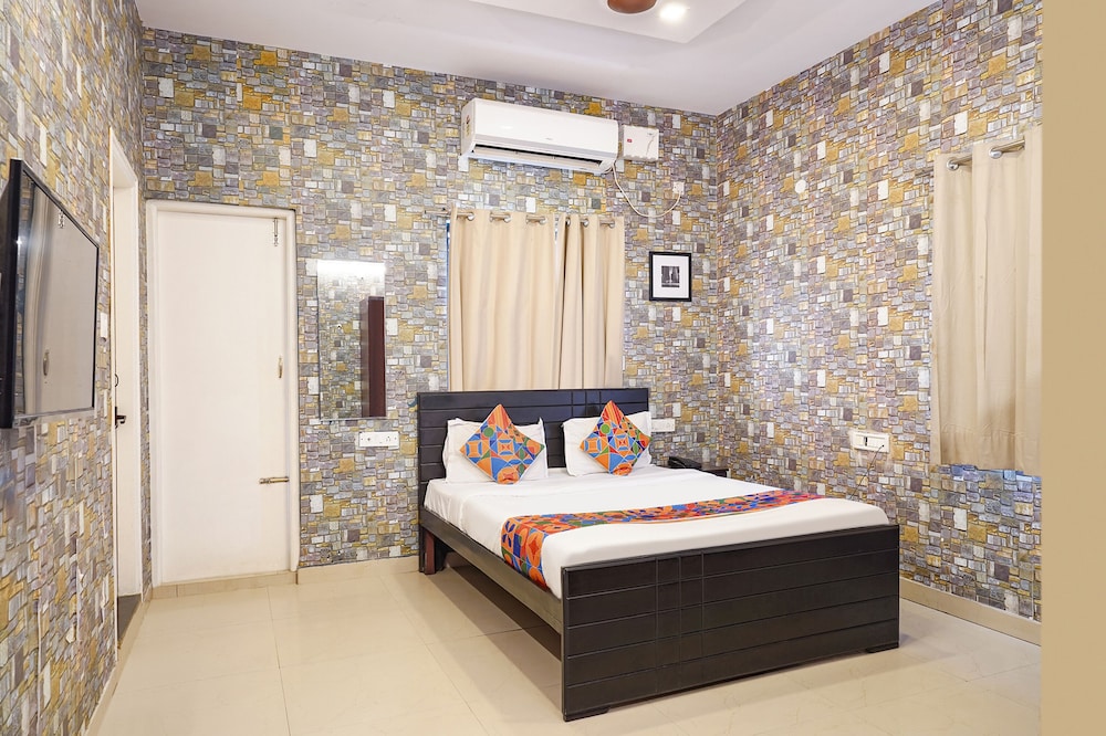 FabHotel Kings Suites Banaswadi