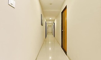 Fabhotel Happinex