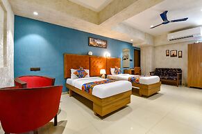 FabHotel Siddharth Corporate