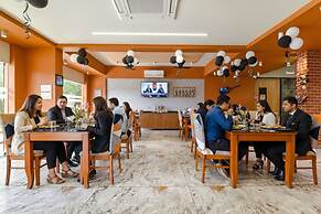 FabHotel Siddharth Corporate
