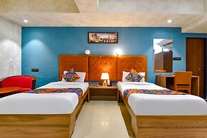 FabHotel Siddharth Corporate