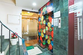 FabHotel Veetara