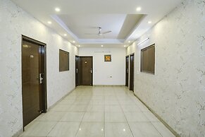 FabHotel Comfirt Inn