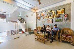Fabhotel Triveni