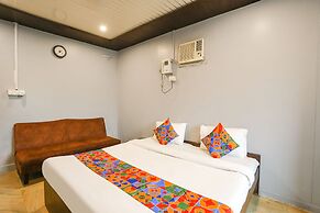 Fabhotel Raka Inn