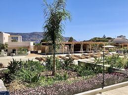 Helios Beach Hotel & Bungalows